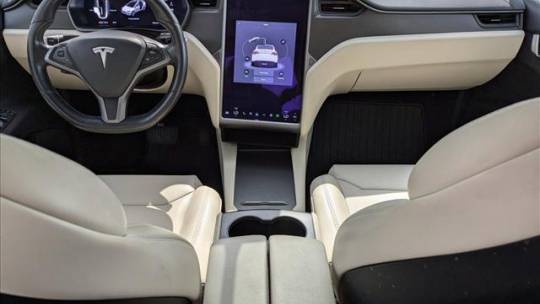 2018 Tesla Model X 5YJXCDE21JF113594