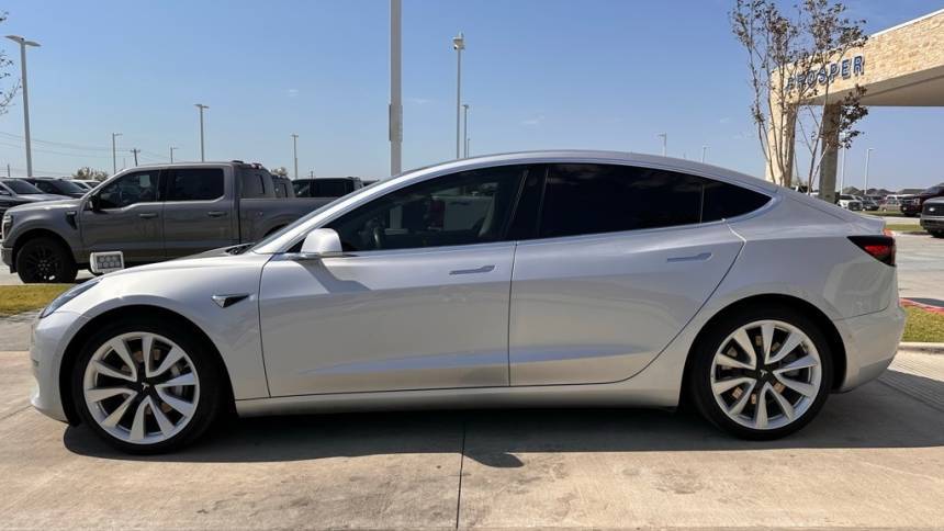 2018 Tesla Model 3 5YJ3E1EA1JF060832