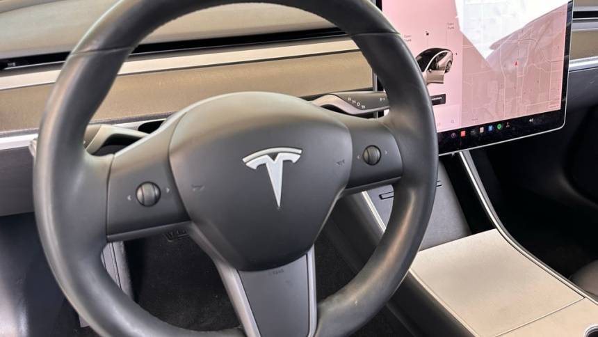 2018 Tesla Model 3 5YJ3E1EA1JF060832