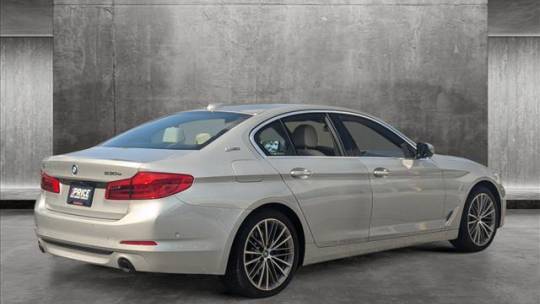 2018 BMW 5 Series WBAJA9C58JB033697