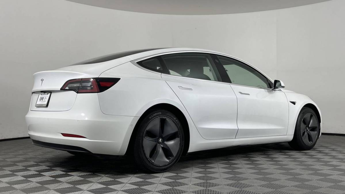 2020 Tesla Model 3 5YJ3E1EA8LF737748