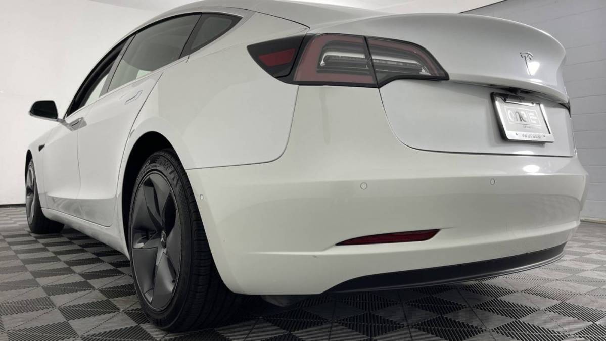 2020 Tesla Model 3 5YJ3E1EA8LF737748