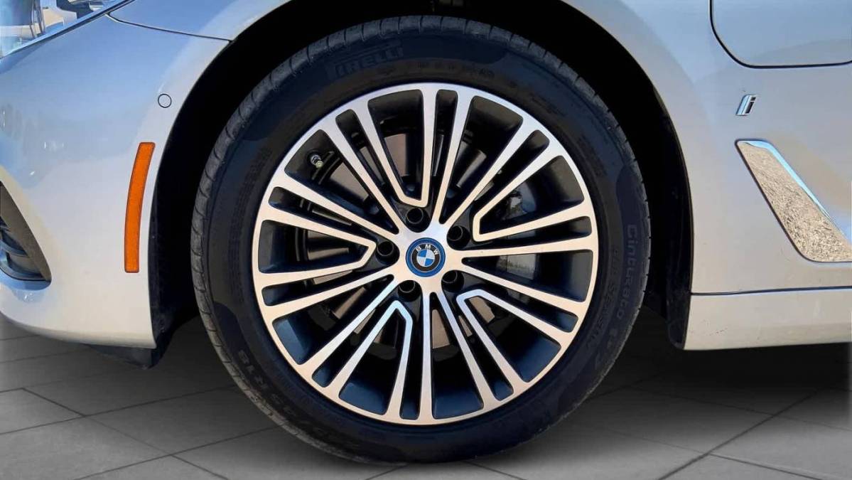 2019 BMW 5 Series WBAJA9C52KB254178