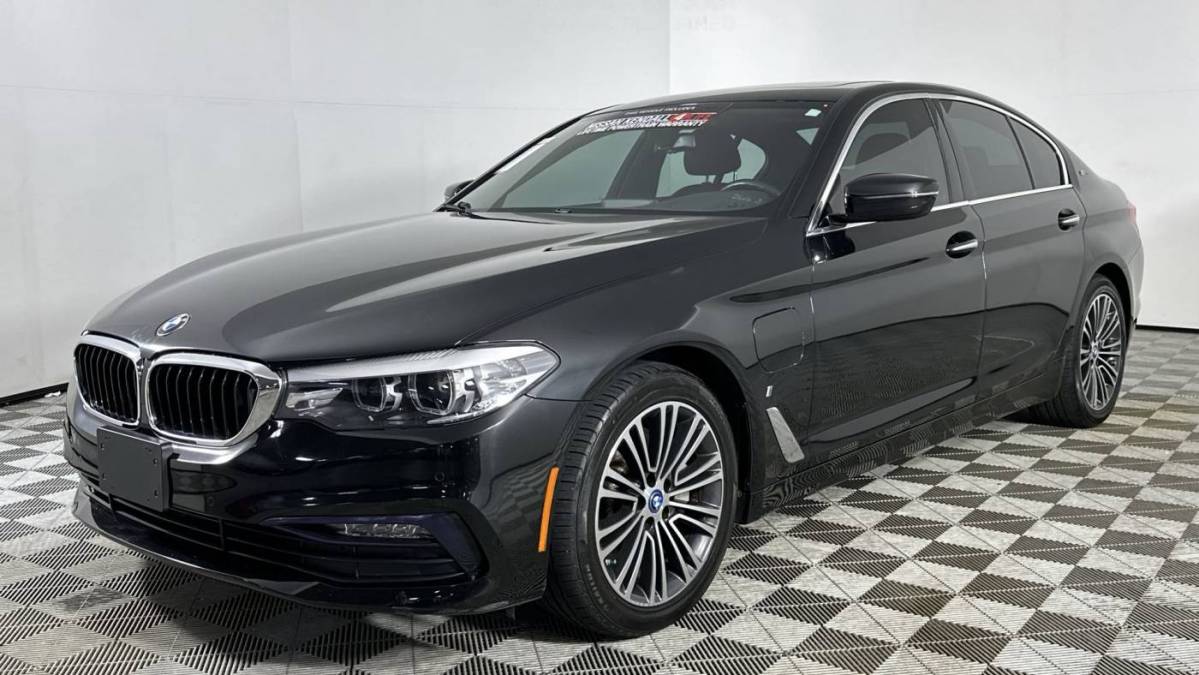 2018 BMW 5 Series WBAJB1C50JB084979