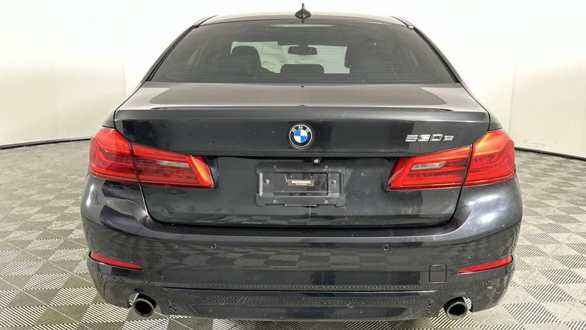 2018 BMW 5 Series WBAJB1C50JB084979