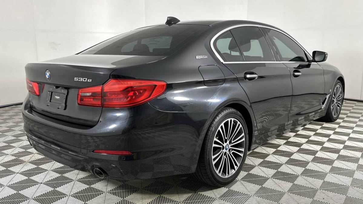 2018 BMW 5 Series WBAJB1C50JB084979