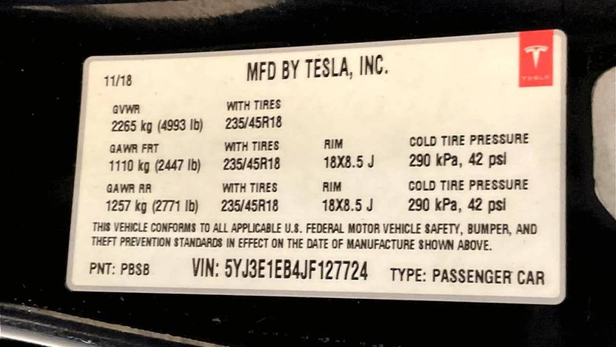 2018 Tesla Model 3 5YJ3E1EB4JF127724