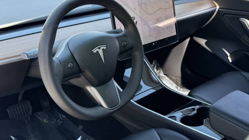 2019 Tesla Model 3 5YJ3E1EBXKF511881