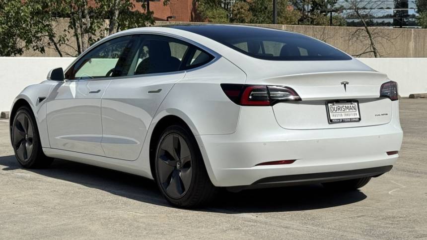 2019 Tesla Model 3 5YJ3E1EBXKF511881