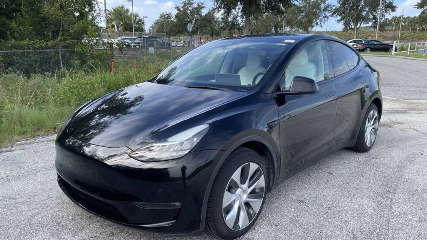 2021 Tesla Model Y 5YJYGDEE4MF224230