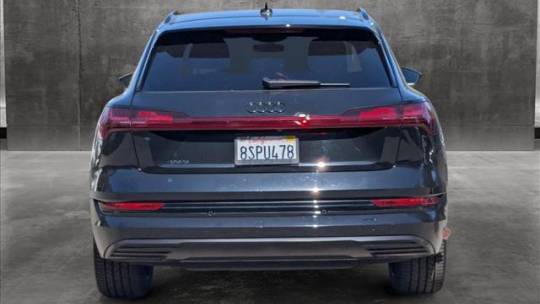 2019 Audi e-tron WA1VABGE2KB020588