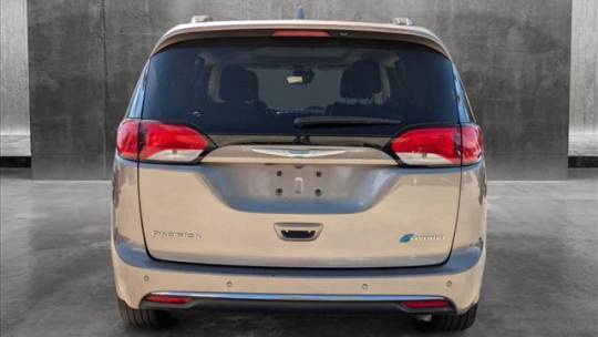 2018 Chrysler Pacifica Hybrid 2C4RC1N73JR229449