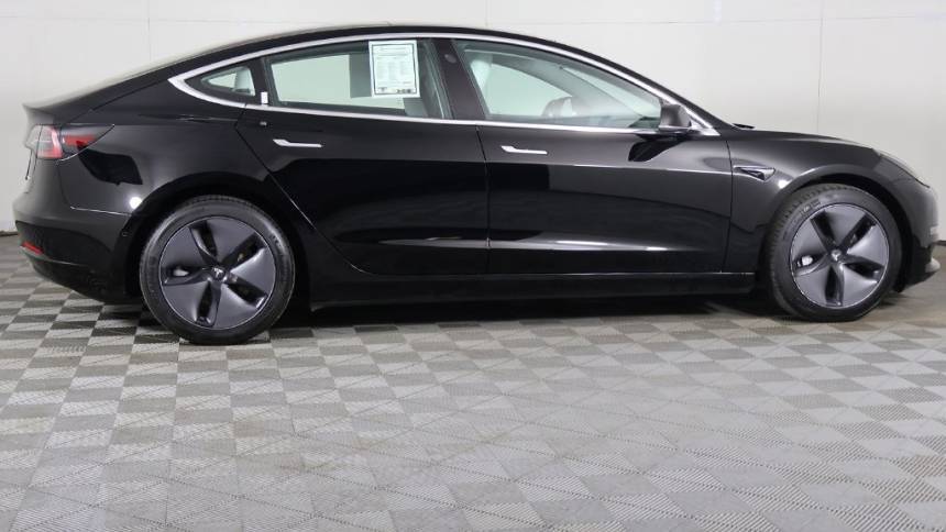 2018 Tesla Model 3 5YJ3E1EB9JF170651