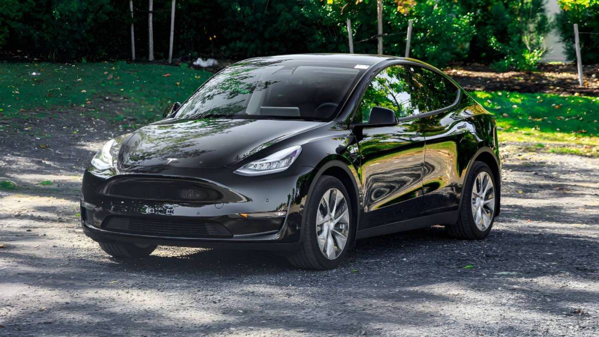 2021 Tesla Model Y 5YJYGDEE0MF284585