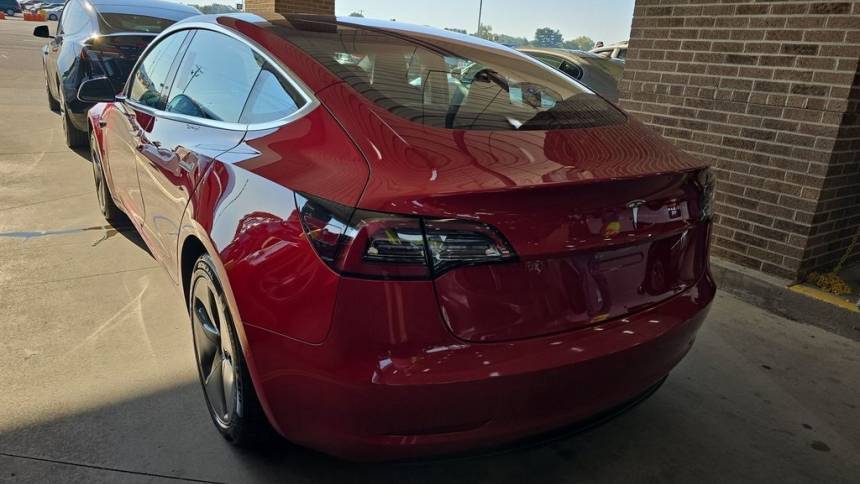 2018 Tesla Model 3 5YJ3E1EA2JF027600