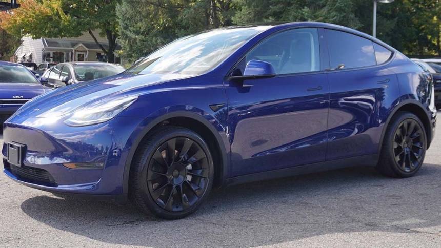 2020 Tesla Model Y 5YJYGDEE1LF008284