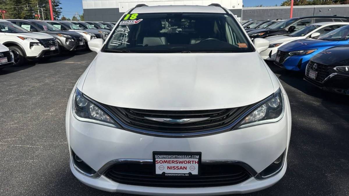 2018 Chrysler Pacifica Hybrid 2C4RC1L79JR178428