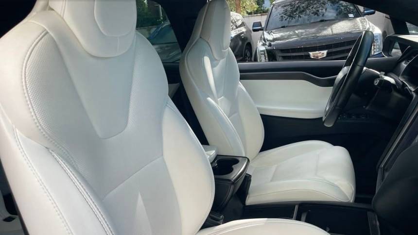 2018 Tesla Model X 5YJXCBE4XJF114541