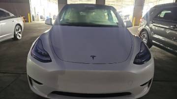 2021 Tesla Model Y 5YJYGDEE2MF273247