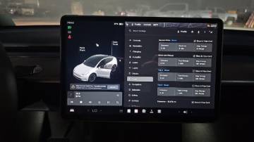 2021 Tesla Model Y 5YJYGDEE2MF273247