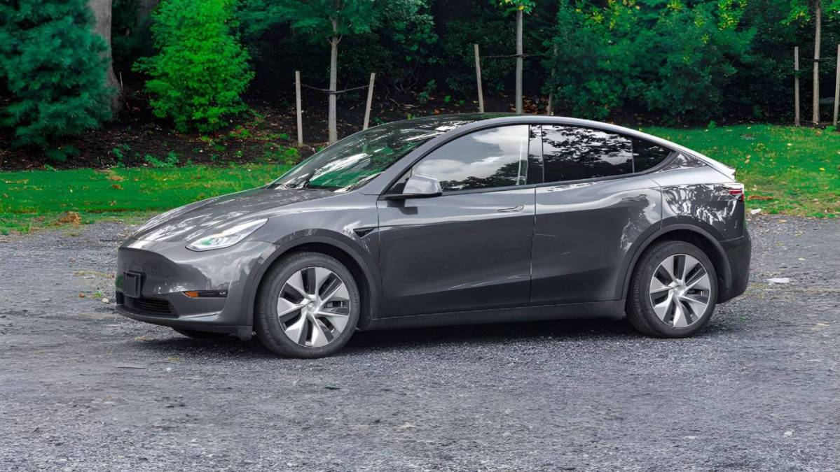 2020 Tesla Model Y 5YJYGDEE8LF031609