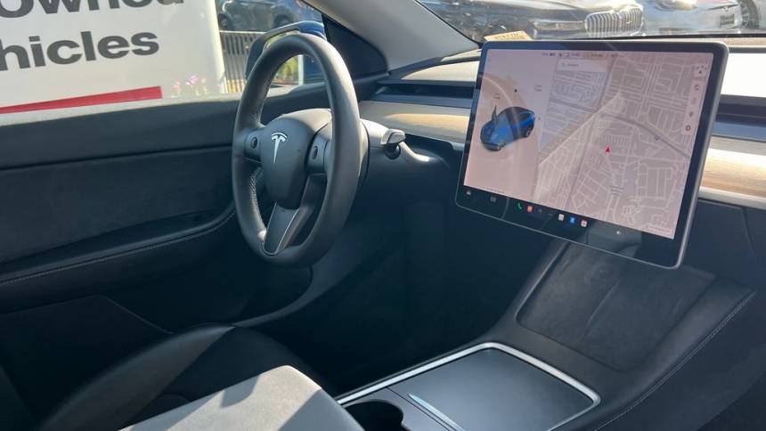 2021 Tesla Model Y 5YJYGDEEXMF241257