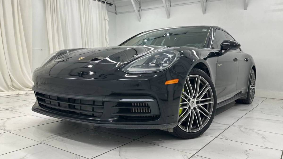 2018 Porsche Panamera WP0AE2A7XJL177183