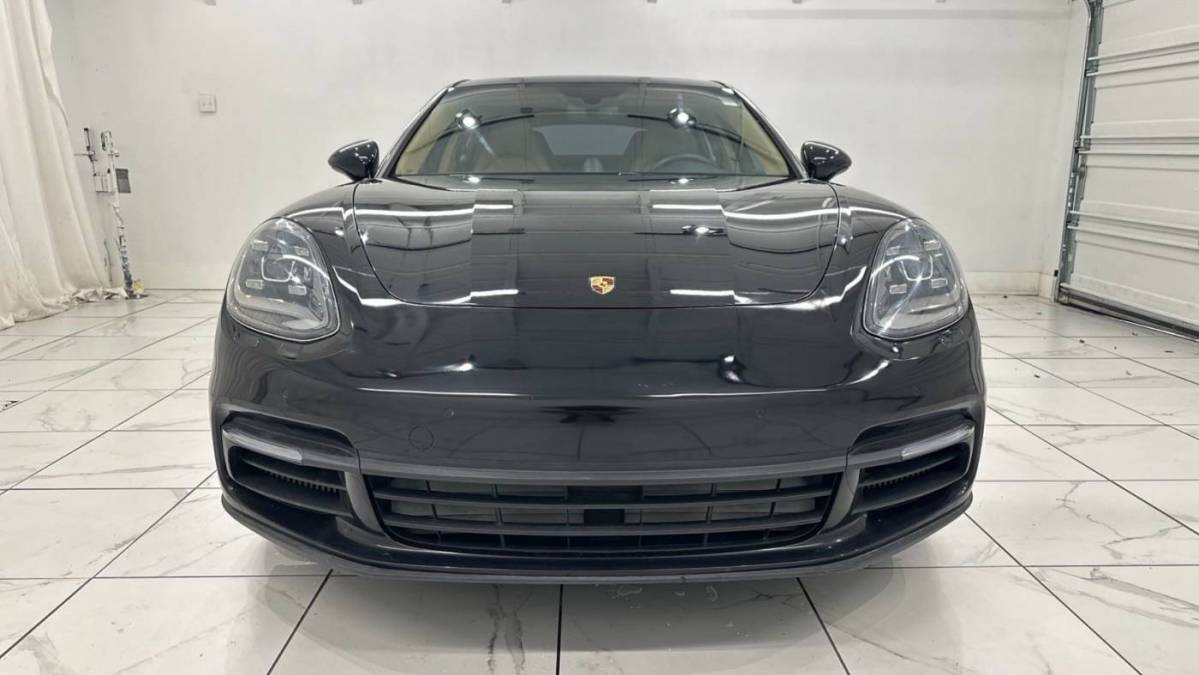 2018 Porsche Panamera WP0AE2A7XJL177183