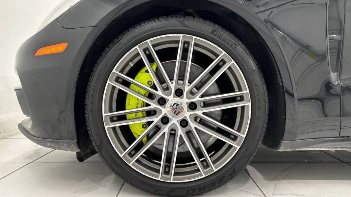 2018 Porsche Panamera WP0AE2A7XJL177183