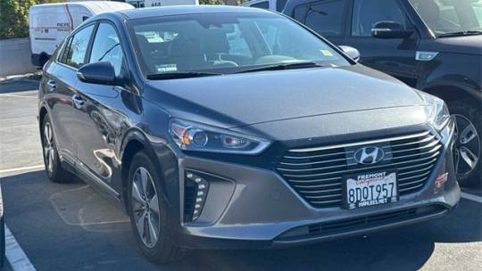 2018 Hyundai IONIQ KMHC75LD8JU082957