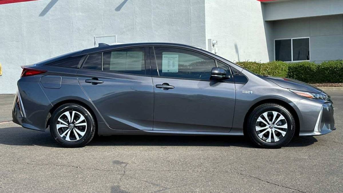 2018 Toyota Prius Prime JTDKARFP2J3095515