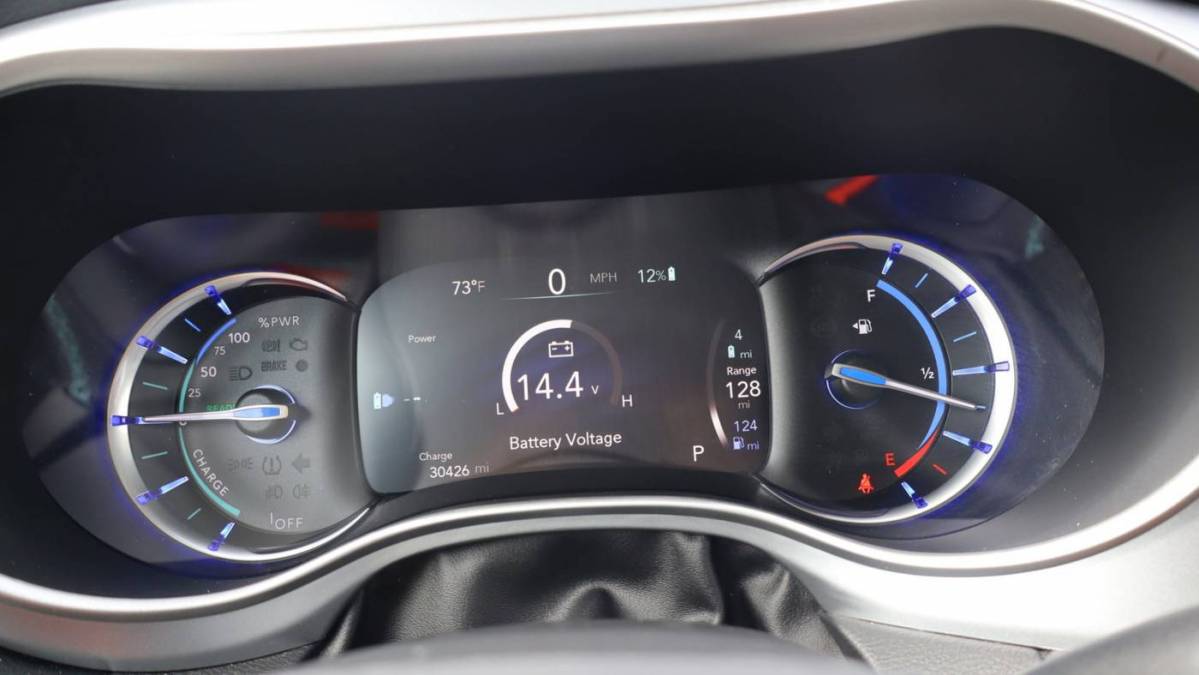 2018 Chrysler Pacifica Hybrid 2C4RC1L73JR155470