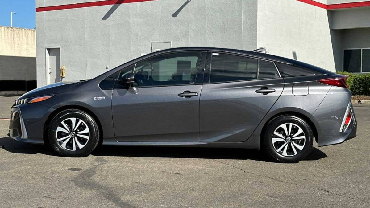 2018 Toyota Prius Prime JTDKARFP2J3095515