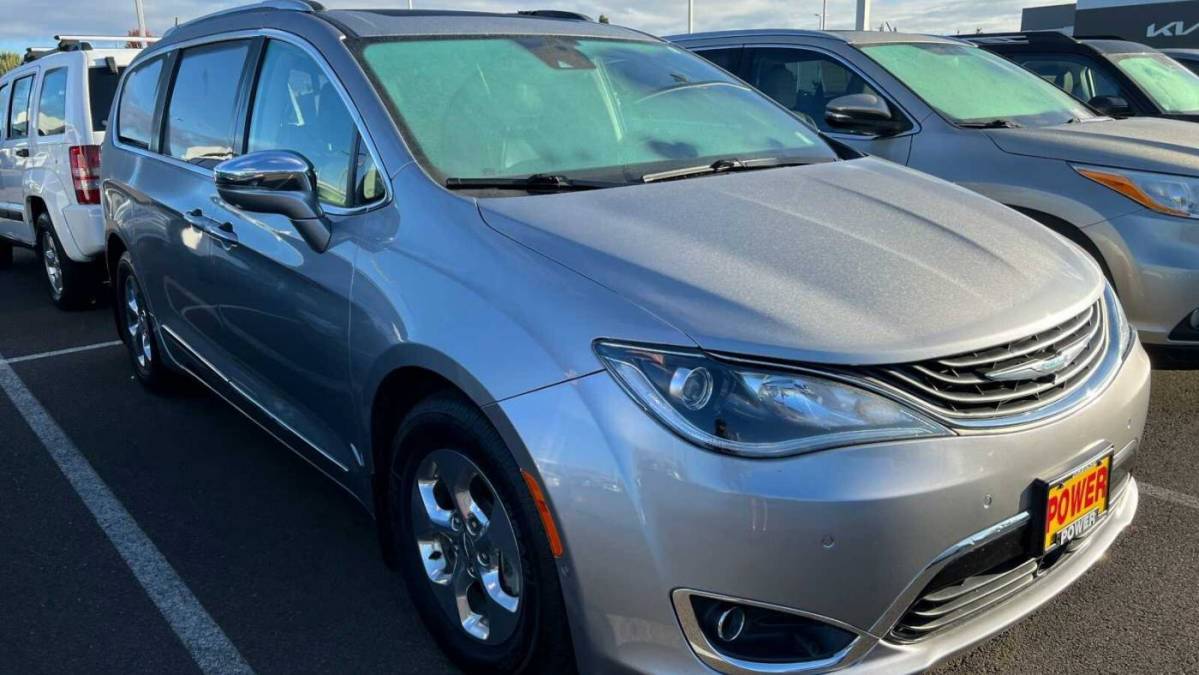 2018 Chrysler Pacifica Hybrid 2C4RC1N74JR334338