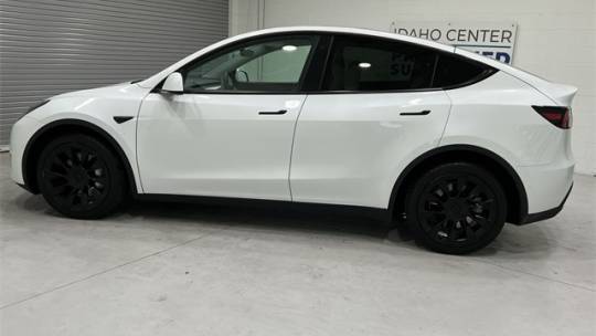 2020 Tesla Model Y 5YJYGDEE4LF046320