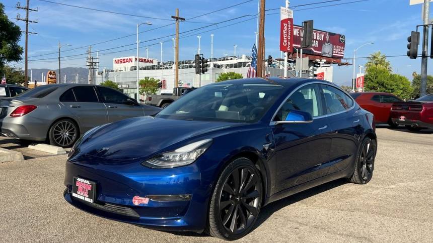 2018 Tesla Model 3 5YJ3E1EA7JF108981