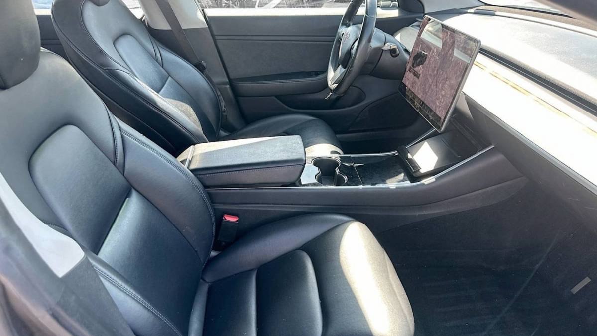 2018 Tesla Model 3 5YJ3E1EA8JF056969