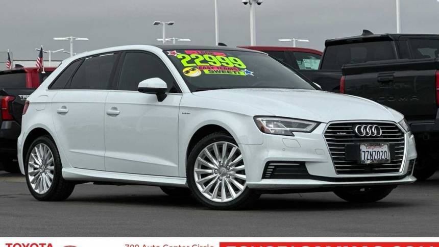 2017 Audi A3 Sportback e-tron WAUSPBFF5HA135070