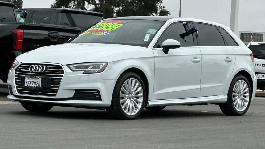 2017 Audi A3 Sportback e-tron WAUSPBFF5HA135070