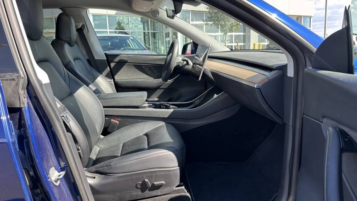 2020 Tesla Model Y 5YJYGDEE9LF008291