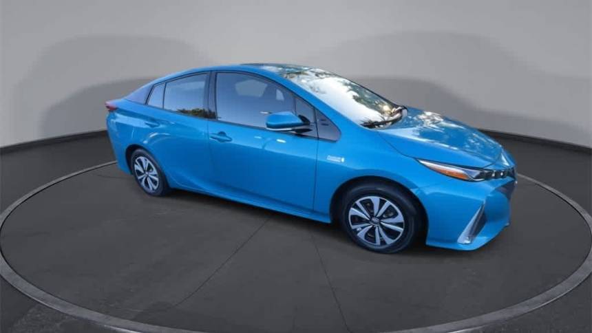 2017 Toyota Prius Prime JTDKARFPXH3066340