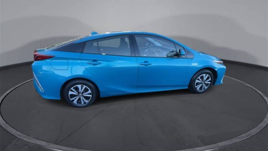 2017 Toyota Prius Prime JTDKARFPXH3066340