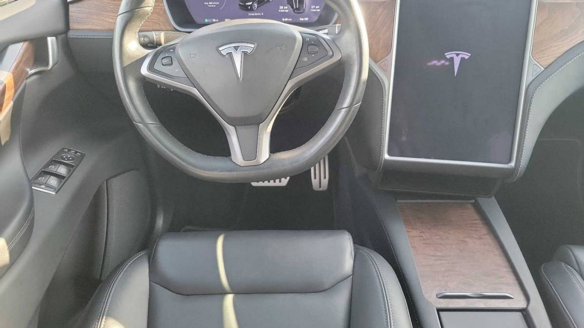 2020 Tesla Model X 5YJXCDE41LF233917