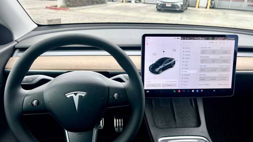 2021 Tesla Model Y 5YJYGDEE4MF149545