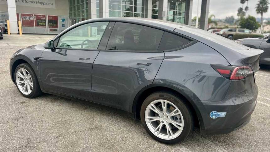 2021 Tesla Model Y 5YJYGDEE4MF149545