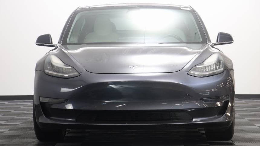 2018 Tesla Model 3 5YJ3E1EB7JF079135