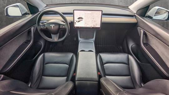 2021 Tesla Model Y 5YJYGDEE8MF278453