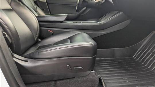 2021 Tesla Model Y 5YJYGDEE8MF278453