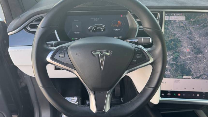 2017 Tesla Model X 5YJXCDE29HF034247