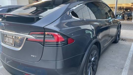 2018 Tesla Model X 5YJXCAE25JF117775